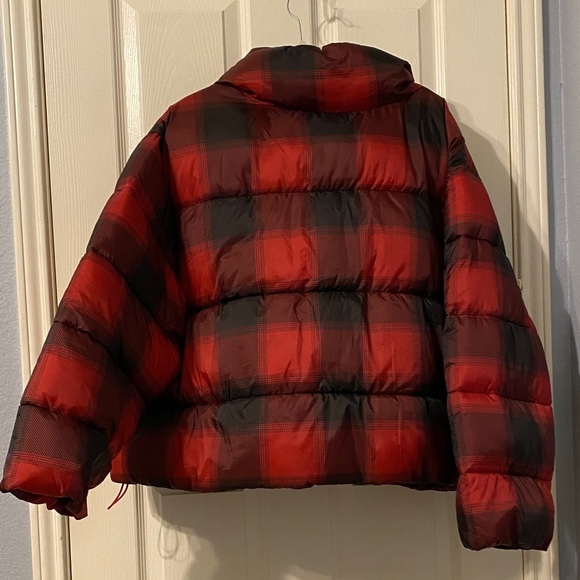 Old Navy Water-Resistant Jacket - Picture 7 of 10